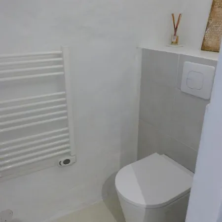 Le Tilleul Bed & Breakfast 3*