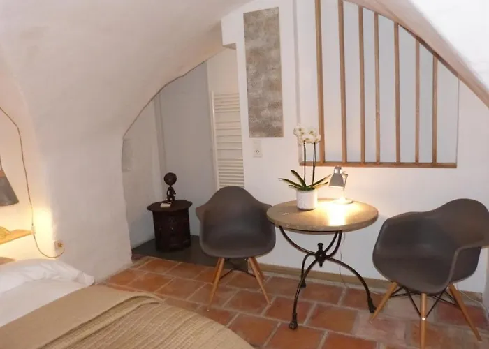 Le Tilleul Villevieille